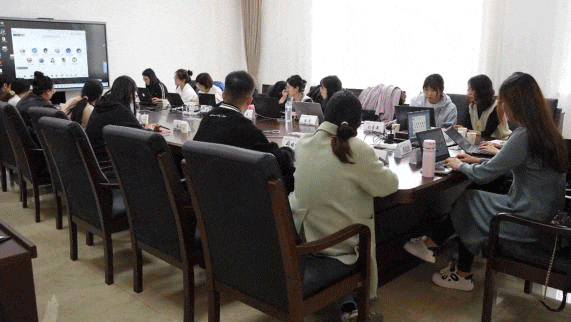 6565a83560039.gif